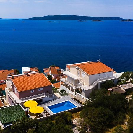 Apartments Care Donji Okrug  Bagian luar foto
