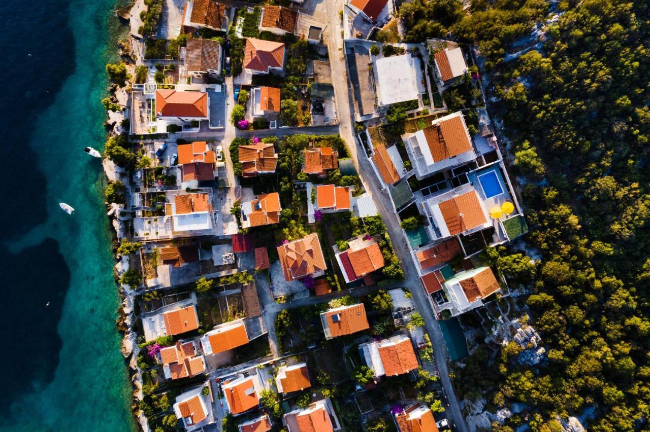 Apartments Care Donji Okrug  Bagian luar foto