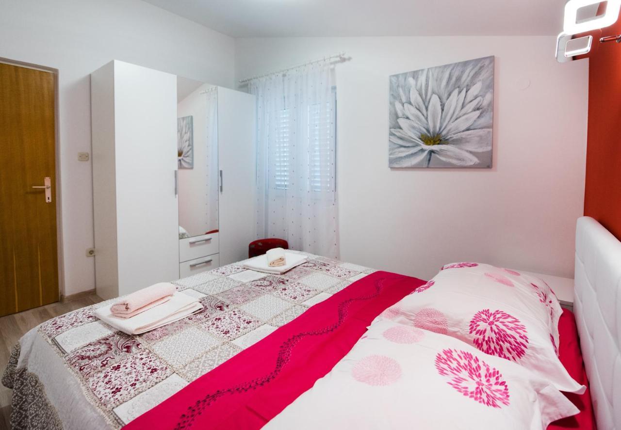 Apartments Care Donji Okrug  Bagian luar foto